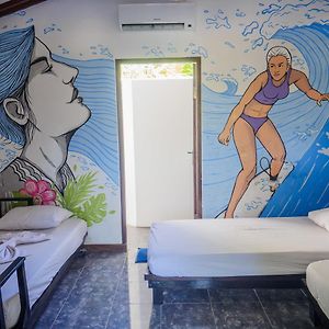 Single Bed Mixed Dormitory Room